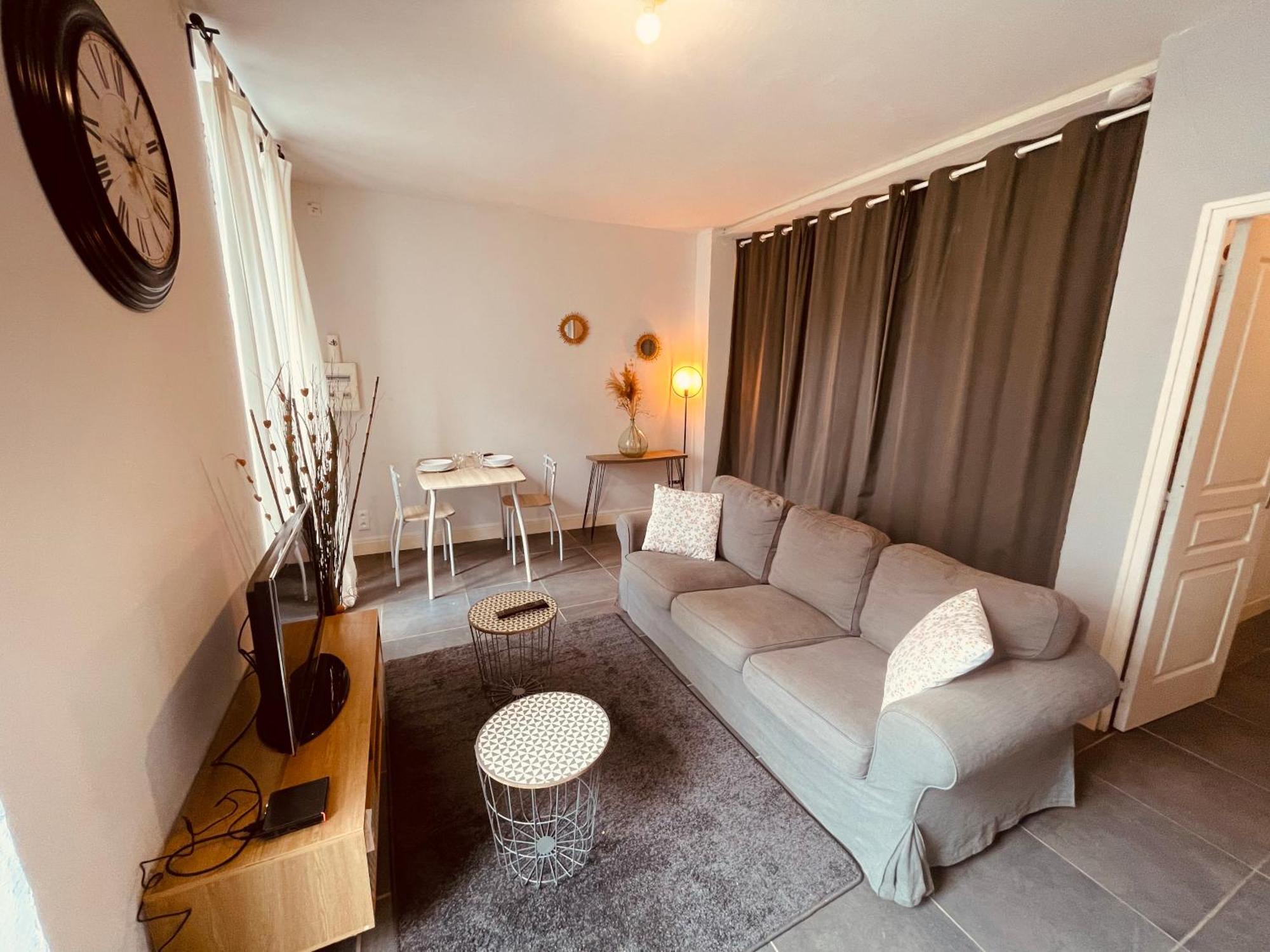 L'albuconis 1 Grand Apartment Aubusson (Creuse)